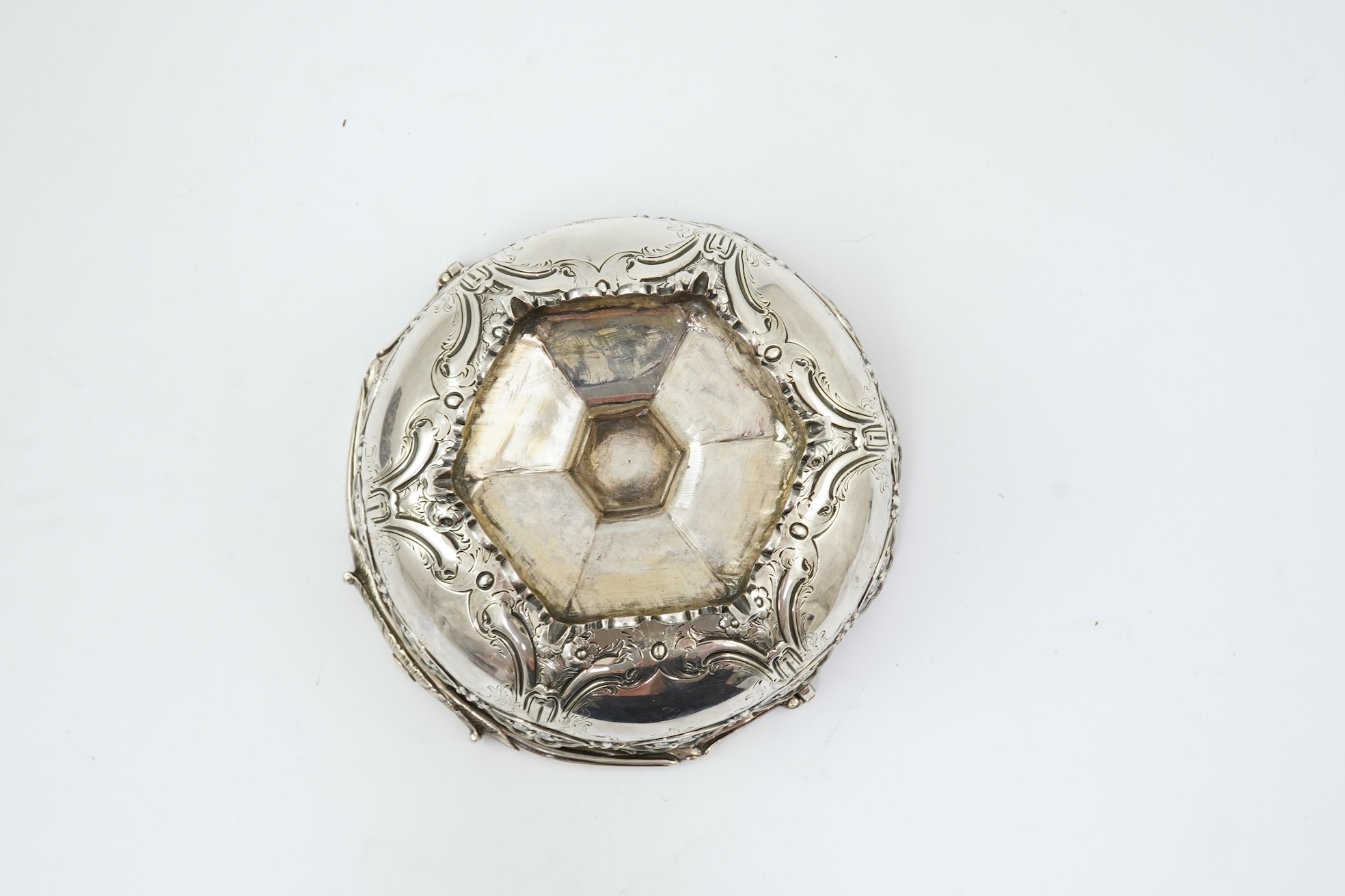 A Victorian silver circular basket, by Daniel & Charles Houle